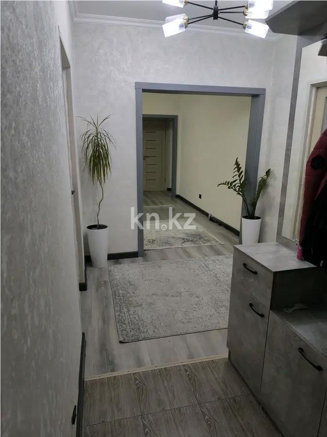 Продажа 3-комнатной квартиры, 98 м², мкр-н Аксай-3б, дом  30а в Алматы - фото 3