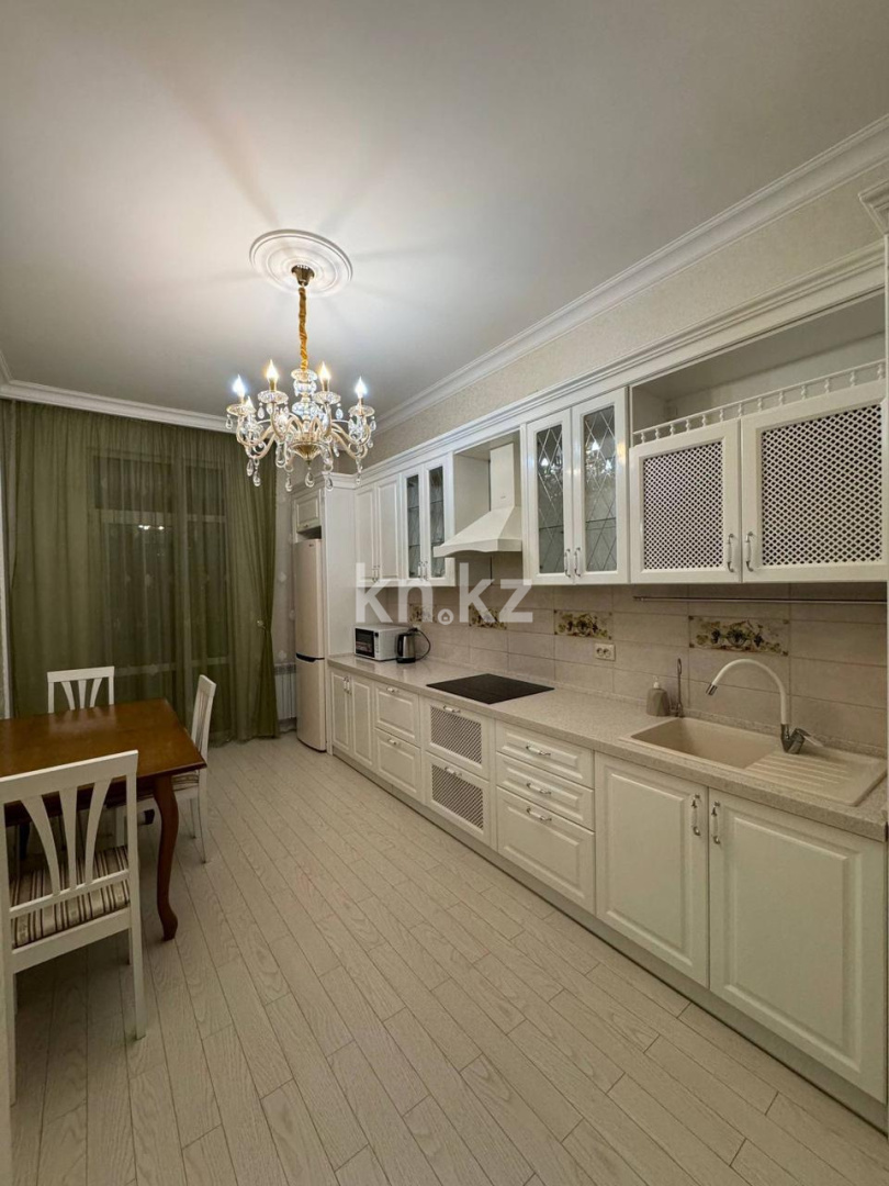 Аренда 2-комнатной квартиры, 70 м² в Астане