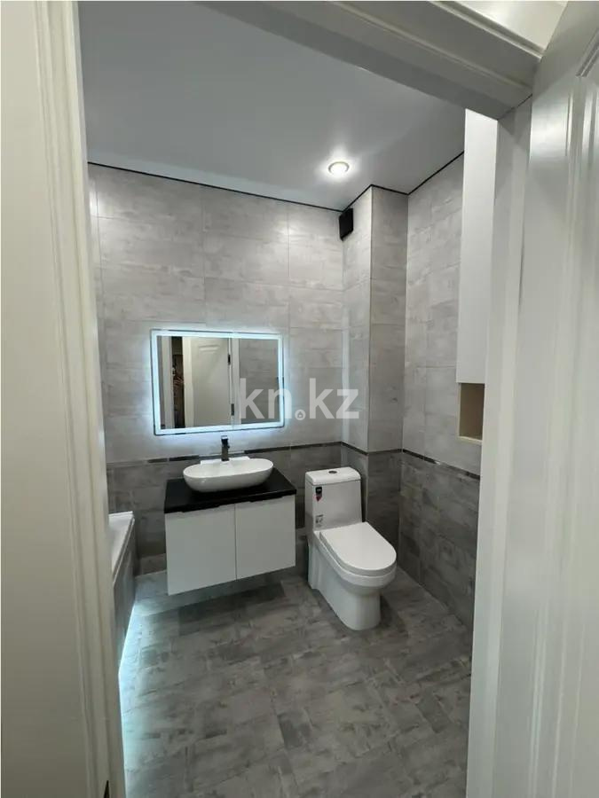 Продажа 2-комнатной квартиры, 45 м², 20 мкр., дом  47 в Алматы - фото 4