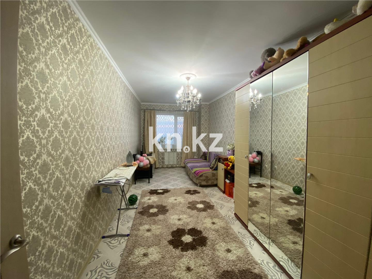 Продажа 3-комнатной квартиры, 86 м², пр. Республики, дом  1/3 в Караганде - фото 3