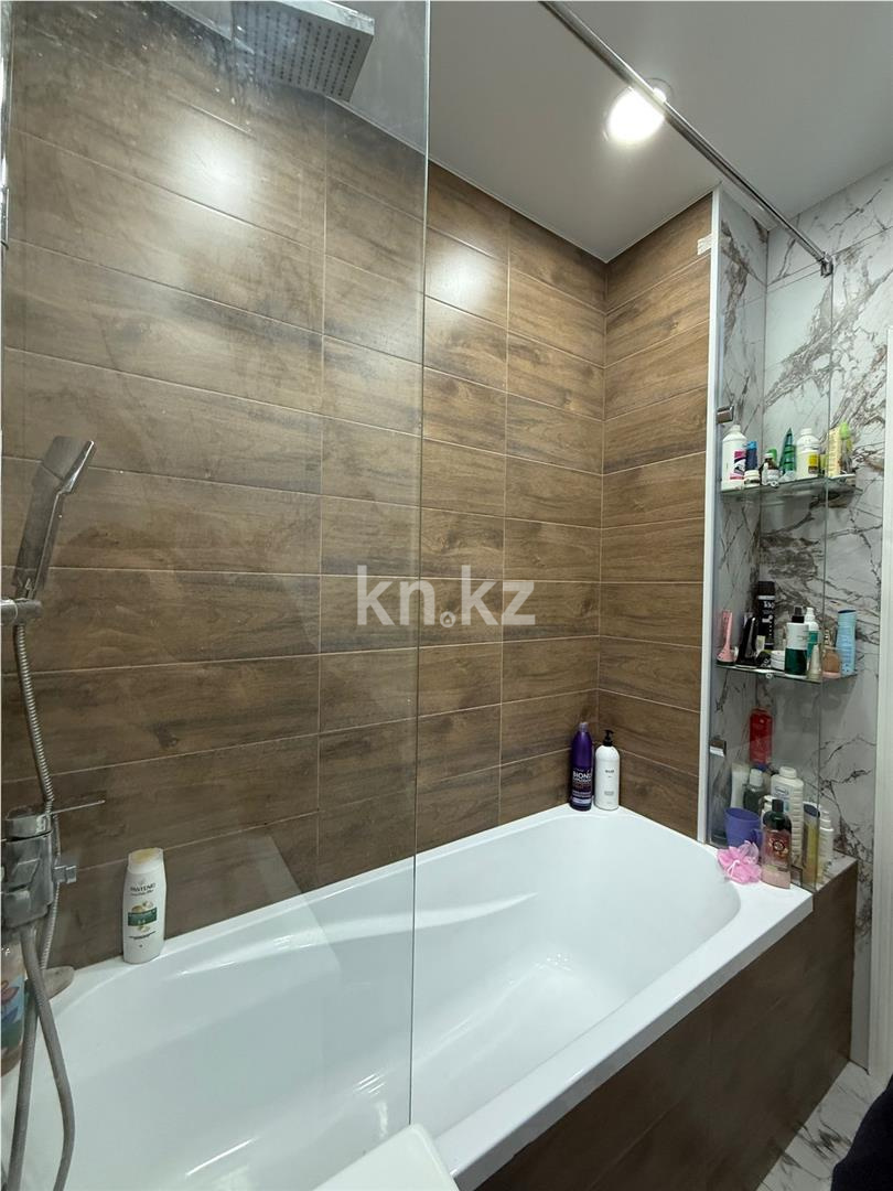Продажа 3-комнатной квартиры, 80 м², ул. Мухамедханова в Астане - фото 9