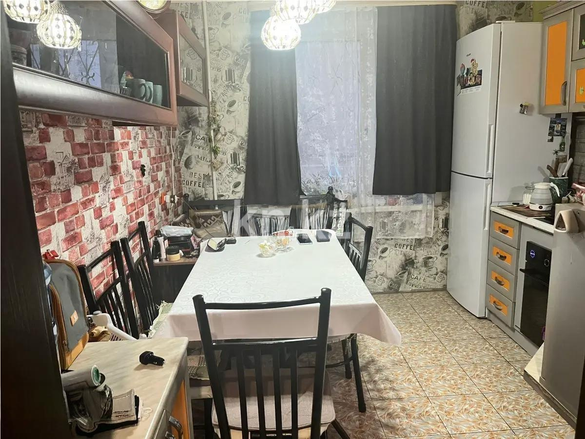 Продажа 4-комнатной квартиры, 77 м², мкр-н 15, дом  2/3 в Караганде - фото 3