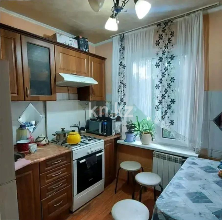 Продажа 3-комнатной квартиры, 62 м², ул. Валиханова, дом  24 в Алматы - фото 4