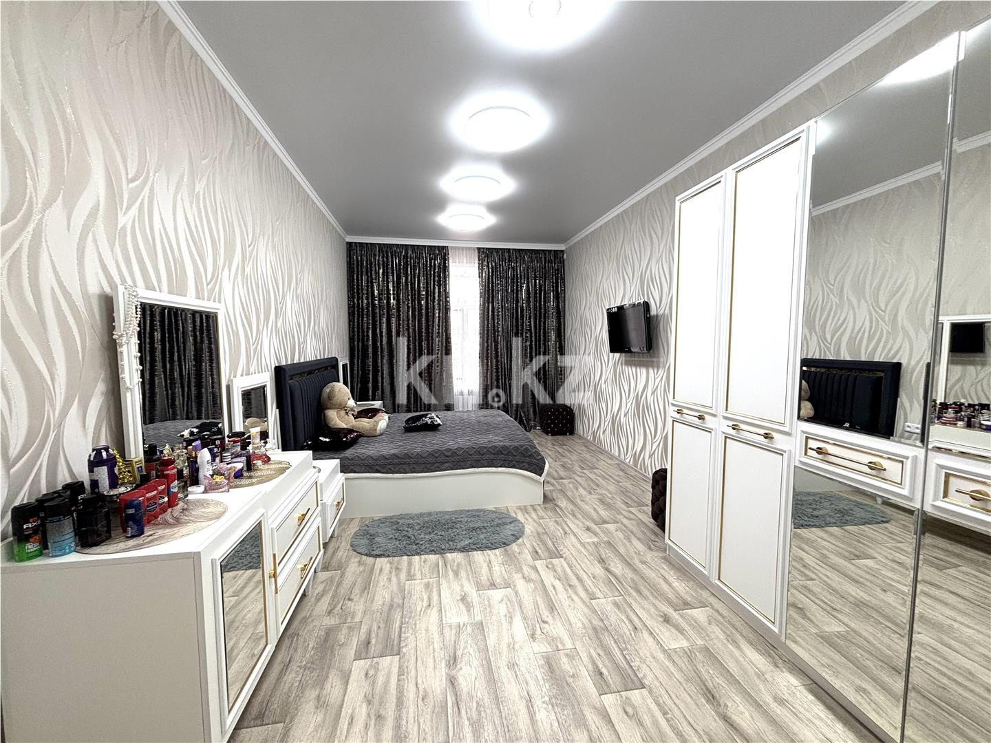 Продажа 2-комнатной квартиры, 67 м², 218 учетный квартал, дом  155 в Караганде - фото 5