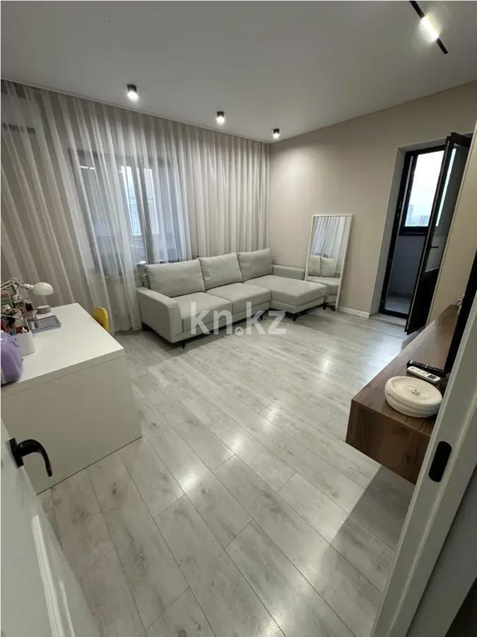 Продажа 2-комнатной квартиры, 67 м², мкр-н Самал-1, дом  33 в Алматы