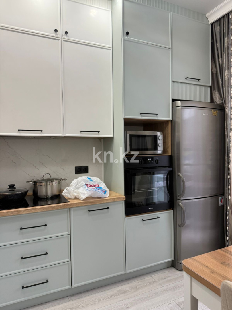 Аренда 2-комнатной квартиры, 62 м² в Астане