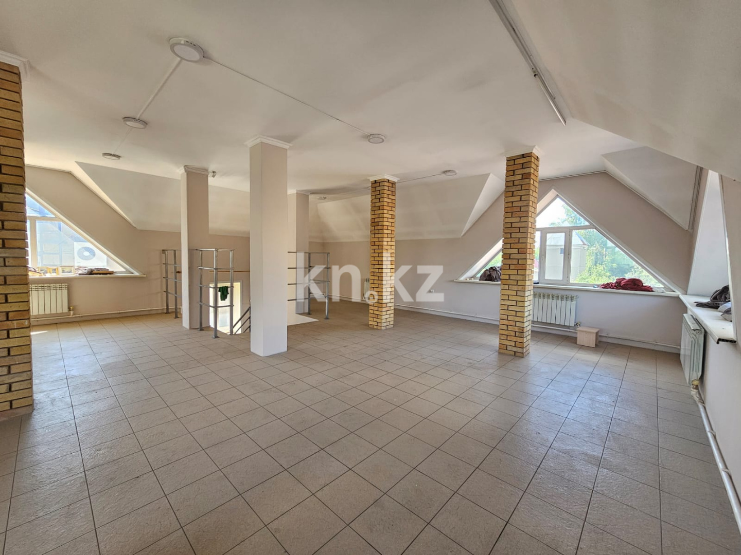 Продажа 2-комнатного дома, 146 м², ул. Кирпичная, дом  46 в Караганде - фото 9