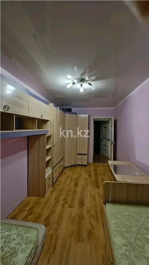 Продажа 3-комнатной квартиры, 53 м², мкр-н 9, дом  46 в Алматы - фото 4