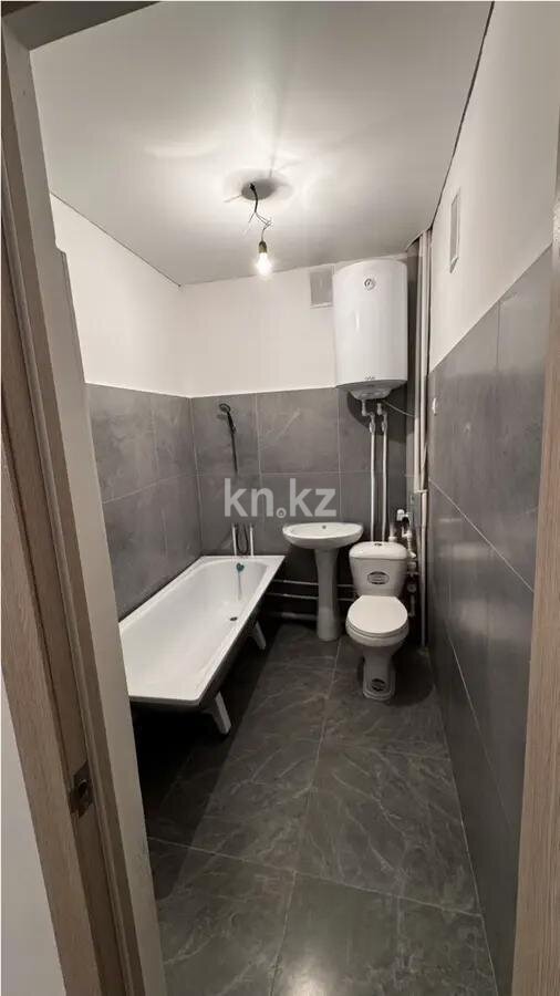 Продажа 2-комнатной квартиры, 65 м² в Караганде - фото 3