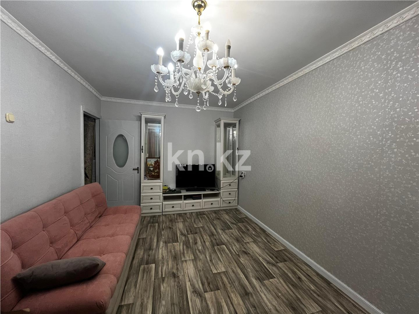 Продажа 2-комнатной квартиры, 44 м², мкр-н 11а в Караганде - фото 2