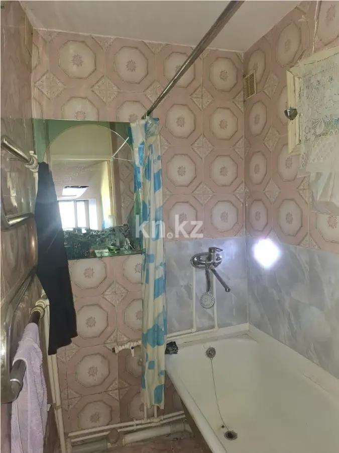 Продажа 2-комнатной квартиры, 43 м², пр. Абая, дом  72 в Шахтинске - фото 4