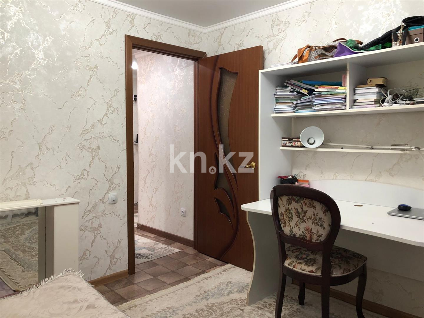 Продажа 4-комнатной квартиры, 77 м², ул. Гапеева, дом  1 в Караганде - фото 8
