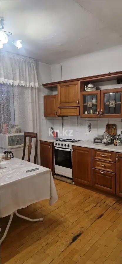 Продажа 4-комнатной квартиры, 82.2 м² в Алматы - фото 4