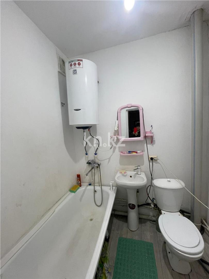 Продажа 2-комнатной квартиры, 60 м², ул. Сарыарка в Караганде - фото 9