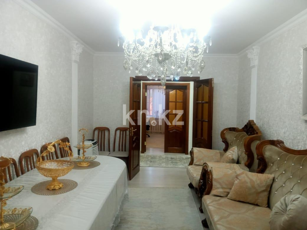 Продажа 4-комнатной квартиры, 86 м², 83 квартал, дом  5 в Караганде