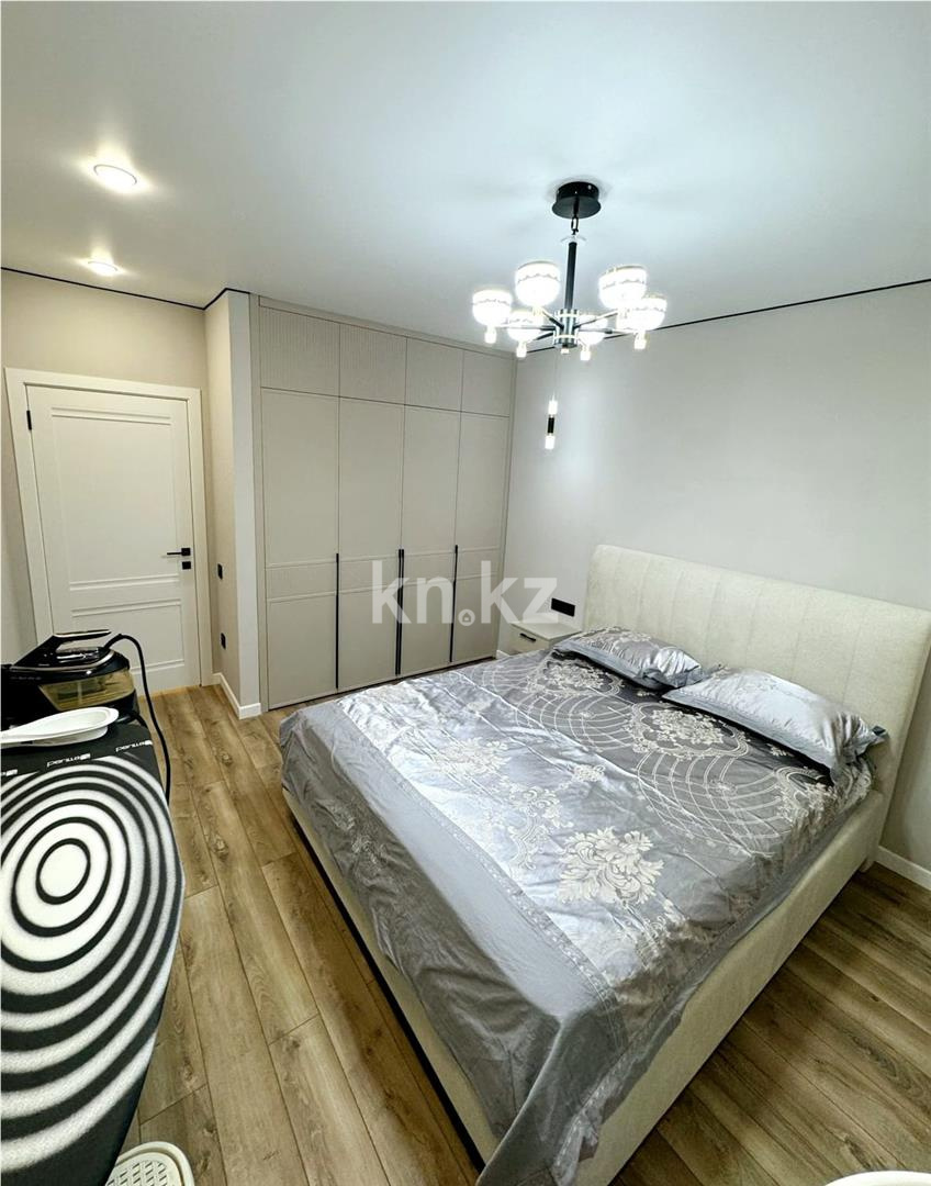 Продажа 3-комнатной квартиры, 66 м², ул. Нажимеденова в Астане - фото 9