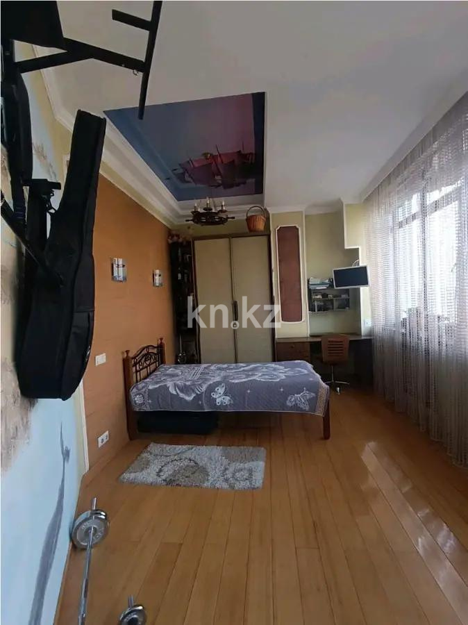 Продажа 4-комнатной квартиры, 135 м², мкр-н Жетысу-4, дом  6а в Алматы - фото 3