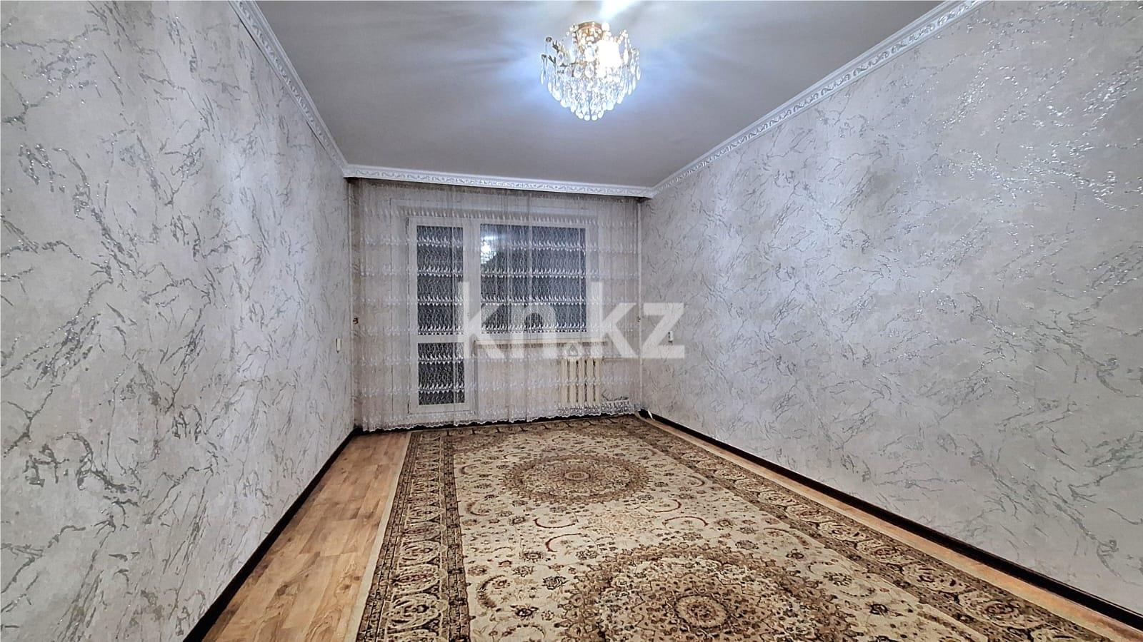 Продажа 5-комнатной квартиры, 82 м², 16 мкр. в Караганде