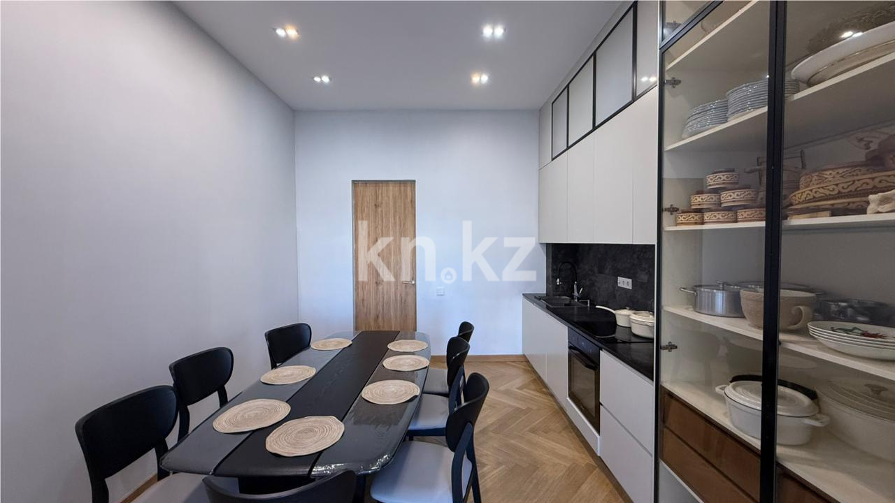Продажа 5-комнатной квартиры, 155 м², ул. Жошы хана в Астане - фото 5