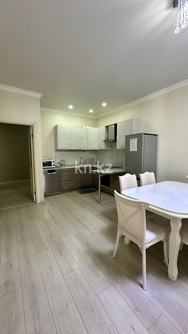 Аренда 3-комнатной квартиры посуточно, 110 м², Навои 208, дом  208/8 - ул. Торайгырова в Алматы - фото 6