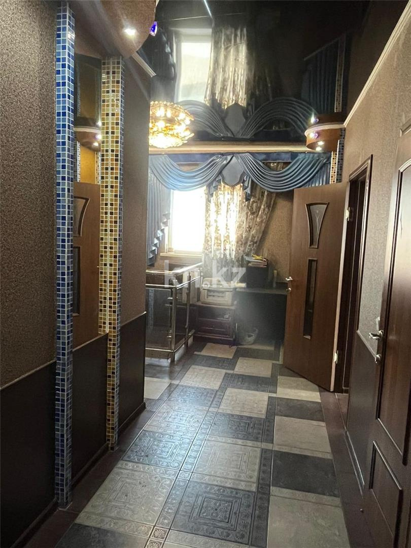 Продажа 7-комнатного дома, 215 м², ул. Сергея Лазо в Темиртау - фото 19