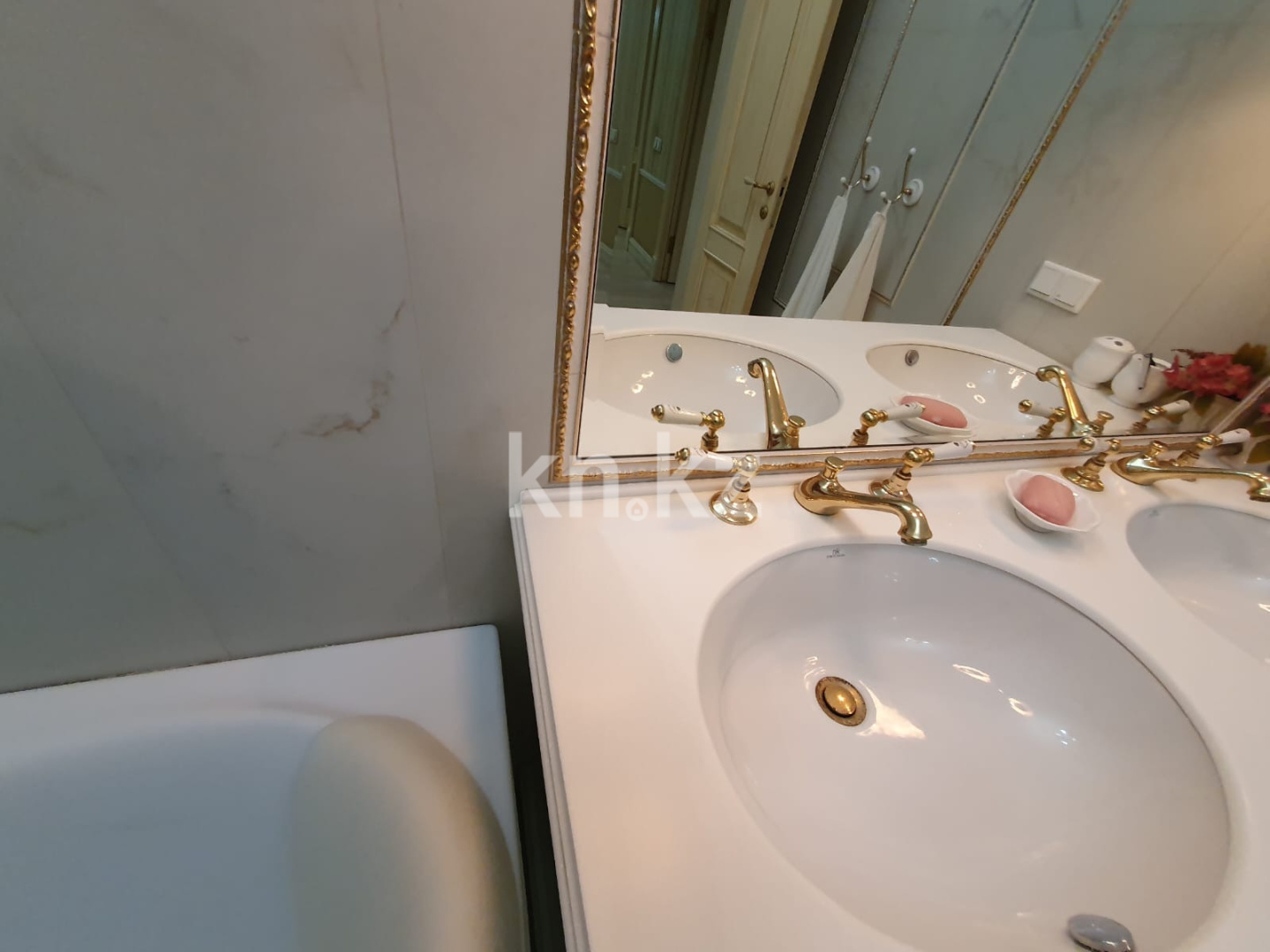 Продажа 4-комнатного дома, 426 м², ул. Сатпаева в Караганде - фото 25