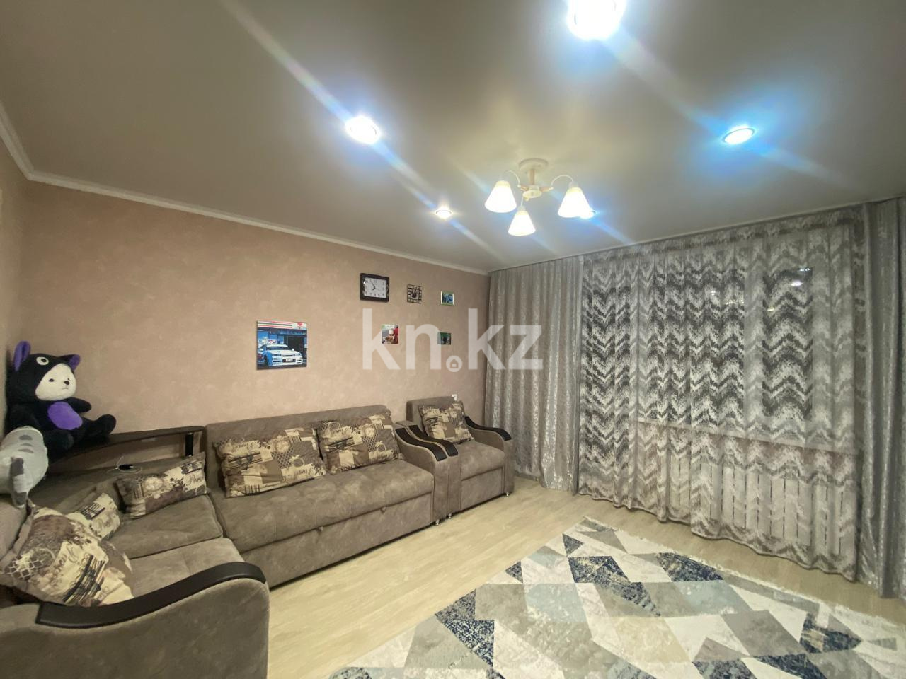 Продажа 2-комнатной квартиры, 53 м², ул. Сатыбалдина в Караганде - фото 2