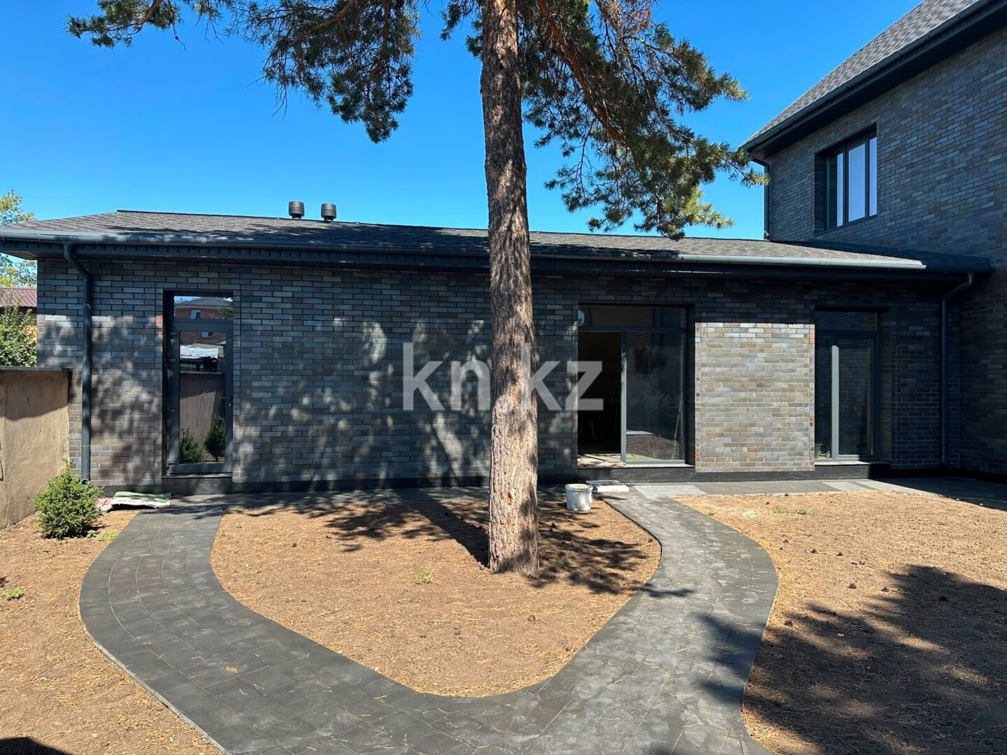 Продажа 6-комнатного дома, 300 м² в Караганде - фото 3