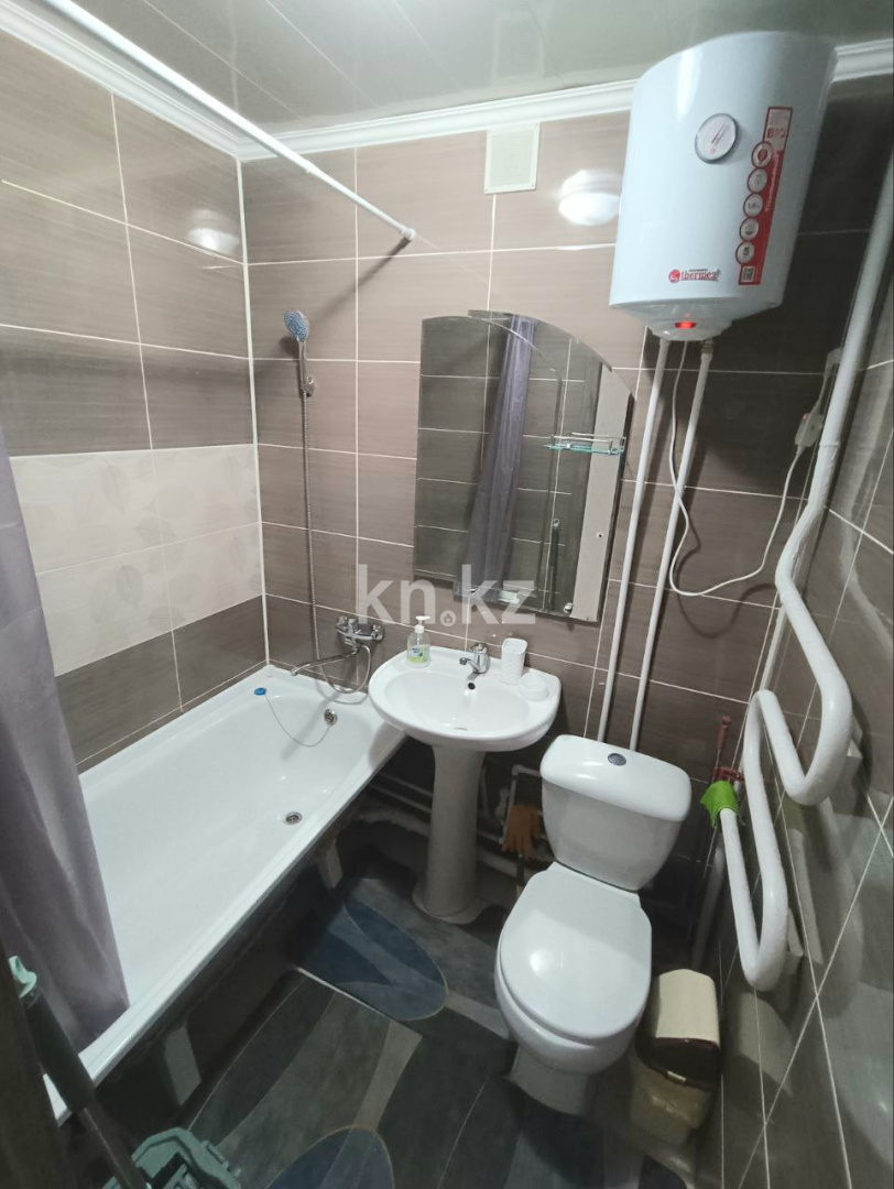 Аренда 1-комнатной квартиры посуточно, 30 м², Жидебай батыра, дом  11 в Балхаше - фото 5