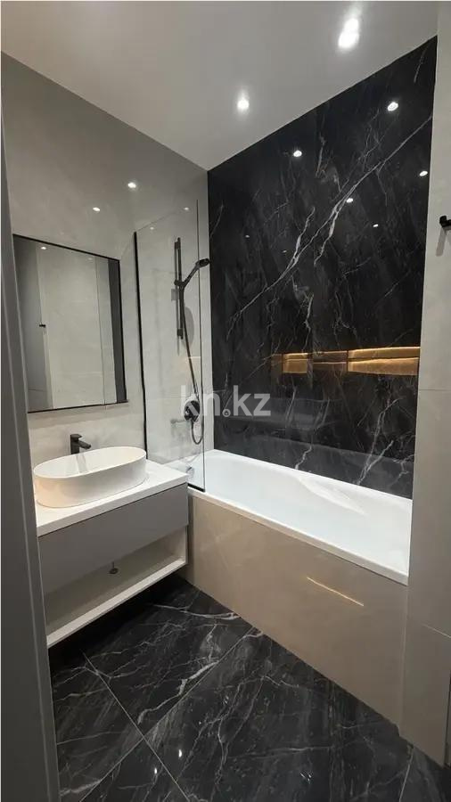 Продажа 2-комнатной квартиры, 70.1 м² в Астане - фото 3