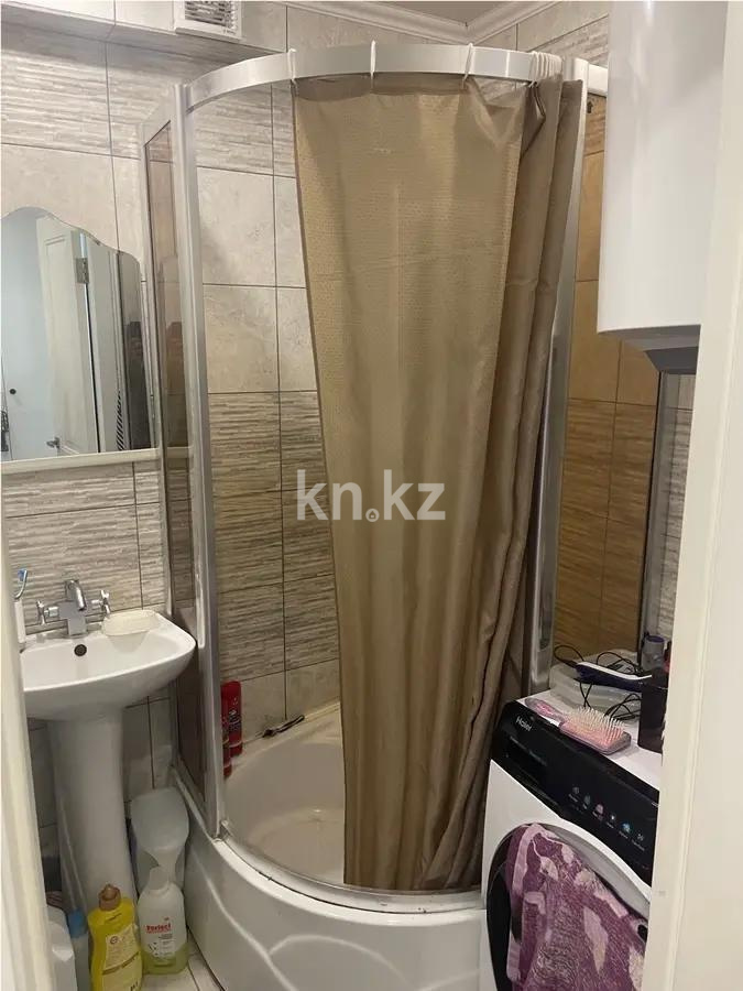 Продажа 2-комнатной квартиры, 53 м², мкр-н 11а, дом  20 в Караганде - фото 4