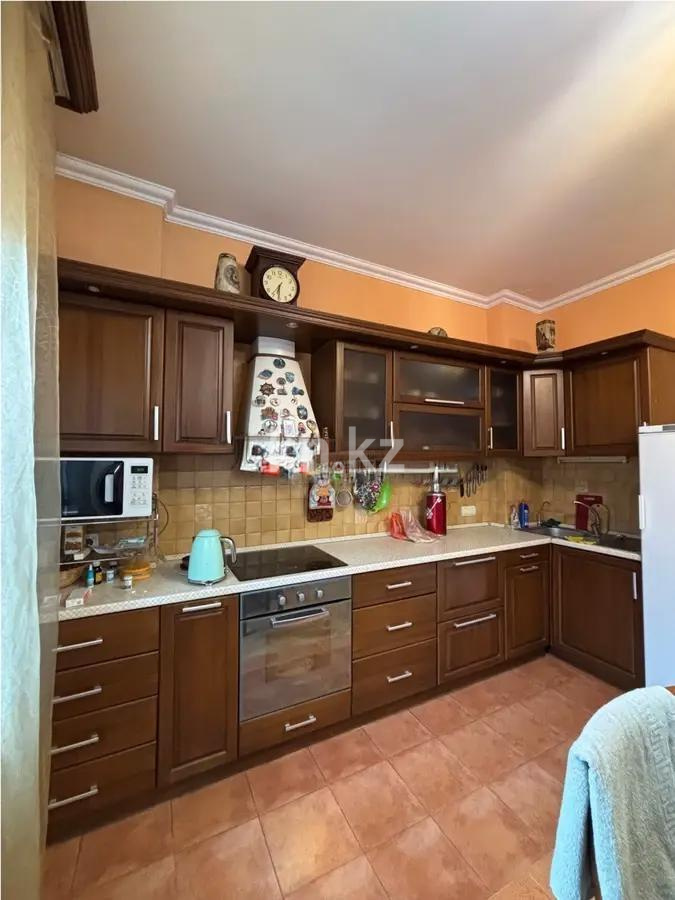 Продажа 4-комнатной квартиры, 145 м², ул. Желтоксан, дом  22/1 в Астане - фото 4