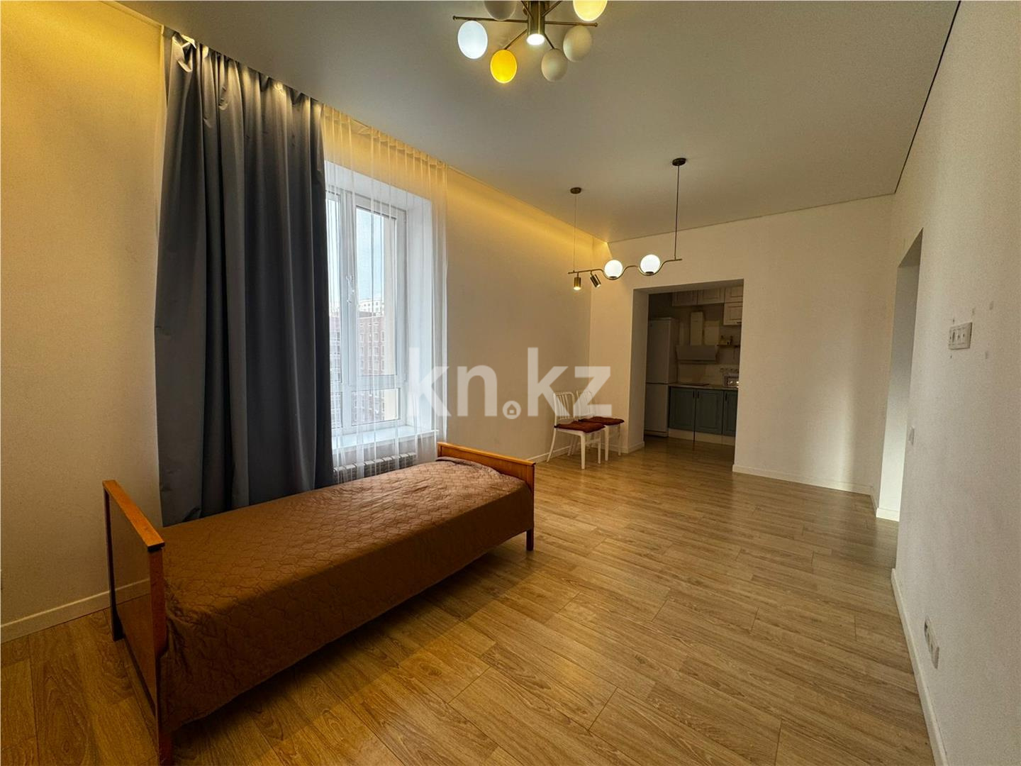 Продажа 2-комнатной квартиры, 48 м², ул. Омарова в Астане - фото 4