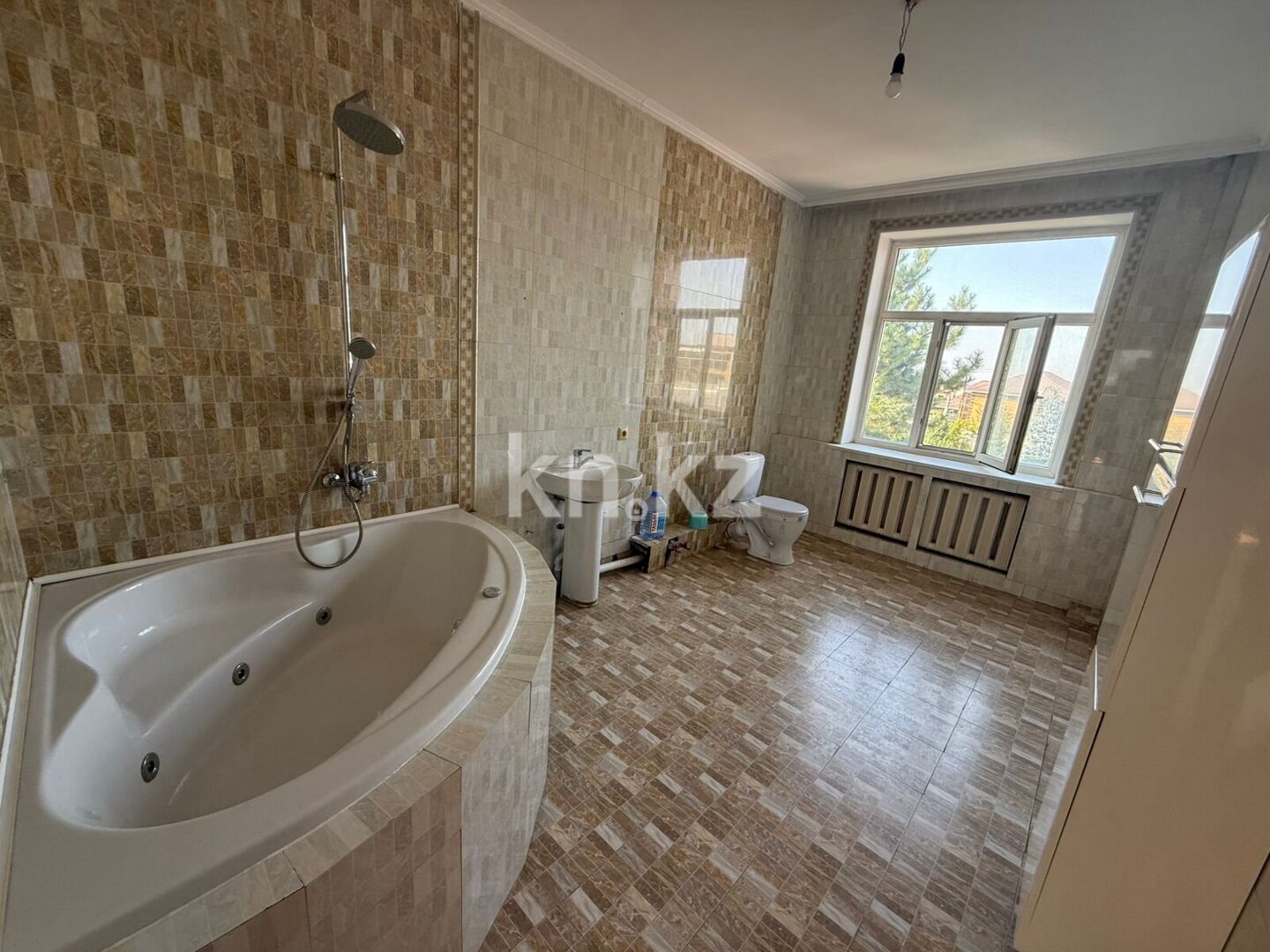 Аренда 9-комнатного дома, 450 м² в Алматы - фото 11