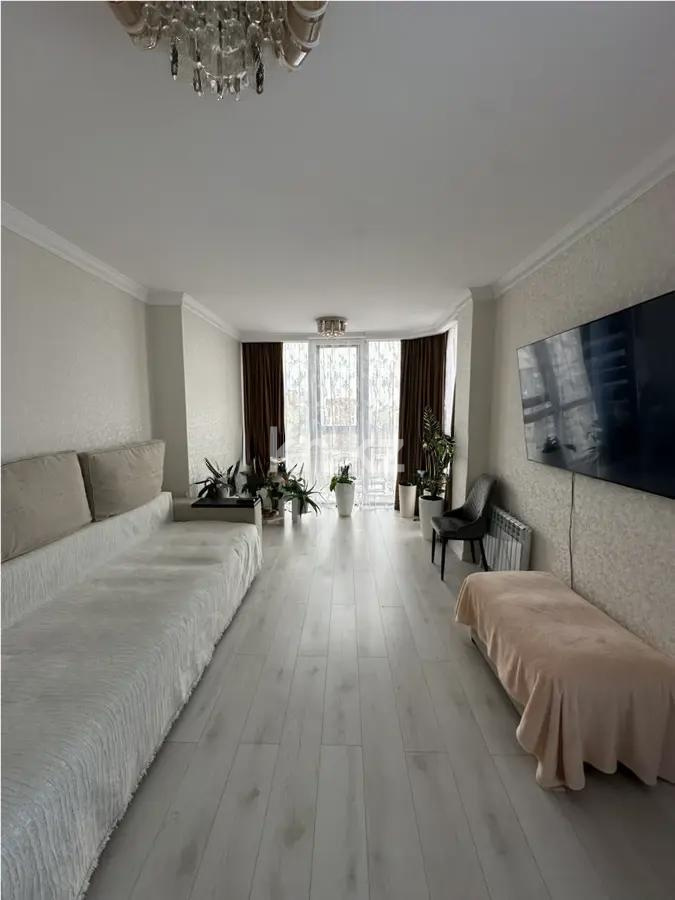 Продажа 2-комнатной квартиры, 67.2 м² в Астане