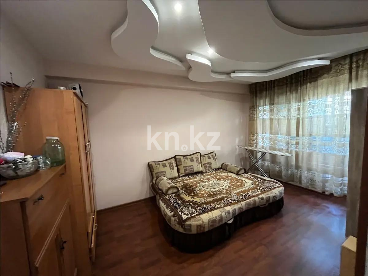 Продажа 3-комнатной квартиры, 63 м², ул. Майлина, дом  80 в Алматы - фото 3