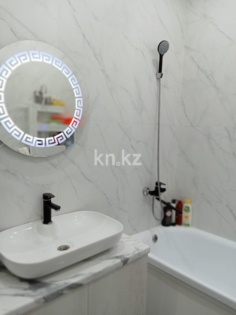 Продажа 3-комнатной квартиры, 83 м², ул. Сатыбалдина, дом  28/4 в Караганде - фото 9