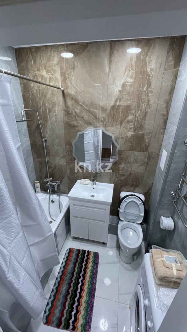Аренда 1-комнатной квартиры посуточно, 47 м² в Алматы - фото 3
