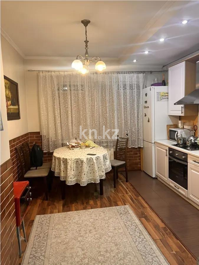 Продажа 3-комнатной квартиры, 66 м², мкр-н Аксай-3, дом  21 в Алматы - фото 4
