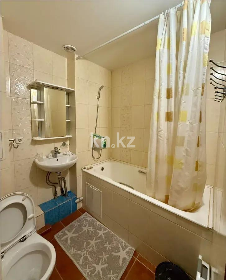 Продажа 3-комнатной квартиры, 57 м², пр. Назарбаева, дом  313 в Алматы - фото 5