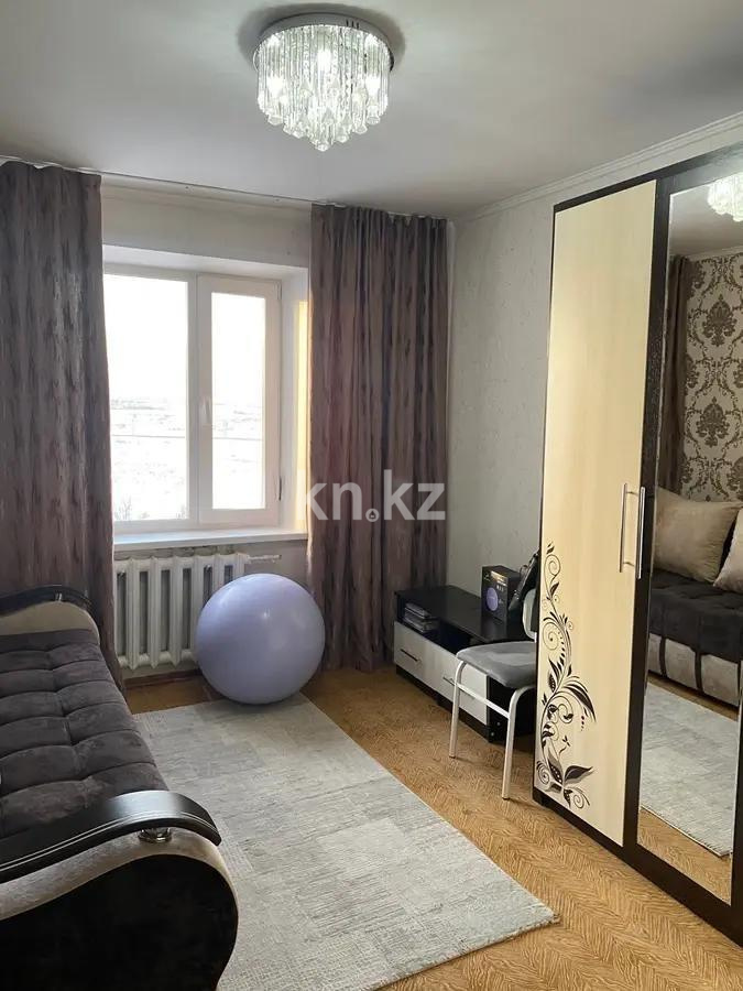 Продажа 3-комнатной квартиры, 58 м², мкр-н Восток-3, дом  18 в Караганде - фото 2