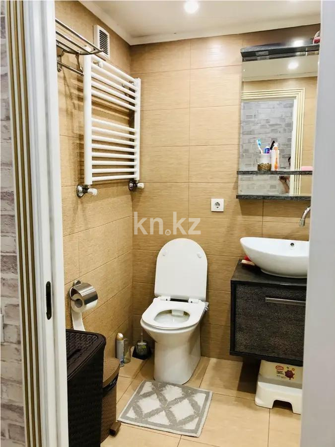 Продажа 2-комнатной квартиры, 63.2 м² в Алматы - фото 4