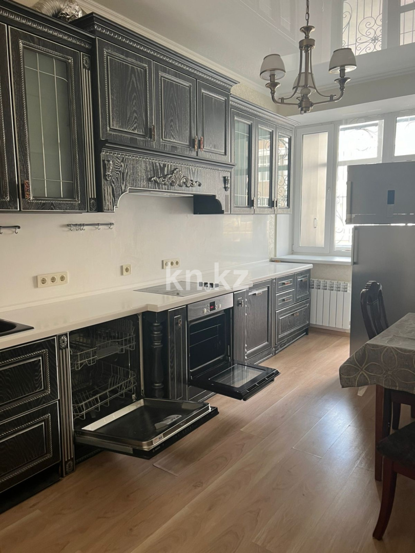 Аренда 3-комнатной квартиры, 101 м² в Астане