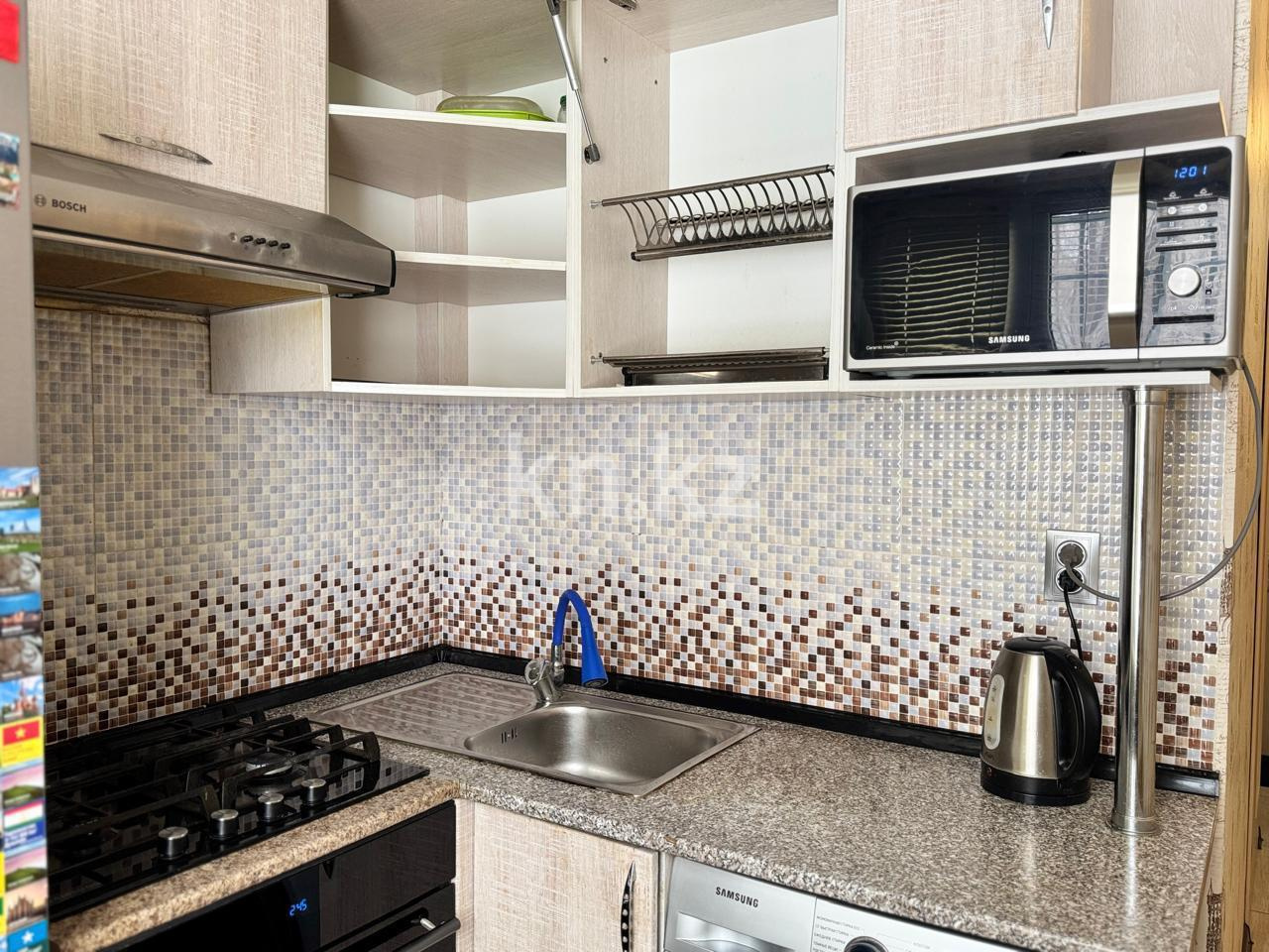 Продажа 2-комнатной квартиры, 43 м², 13-й мкр., дом  34 в Караганде - фото 7