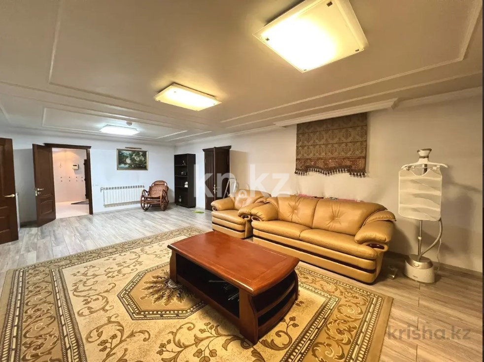 Продажа 5-комнатного дома, 433 м², ул. Ермекова в Караганде - фото 20