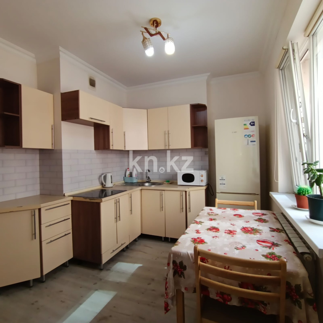 Аренда 1-комнатной квартиры, 45 м² в Астане