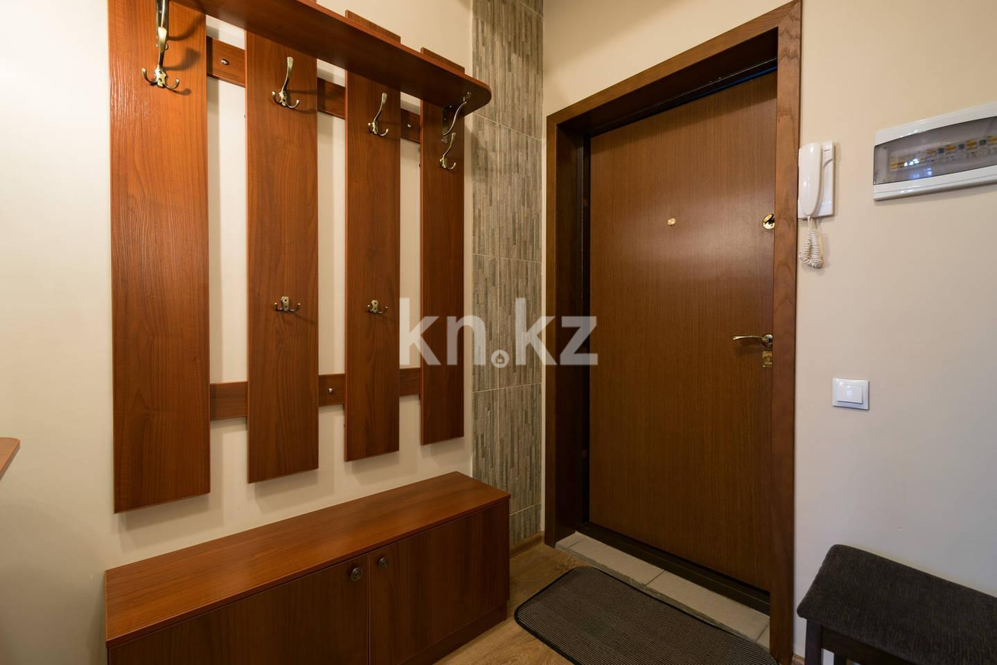 Аренда 1-комнатной квартиры посуточно, 38 м², ул. Казыбек би, дом  125/1 - ул. Досмухамедова в Алматы - фото 12