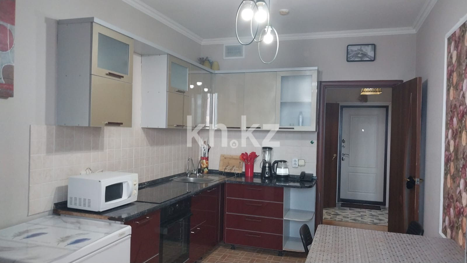 Аренда 1-комнатной квартиры, 50 м² в Астане