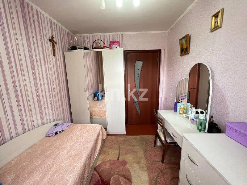 Продажа 4-комнатной квартиры, 61 м², мкр-н 17, дом  39 в Караганде - фото 10