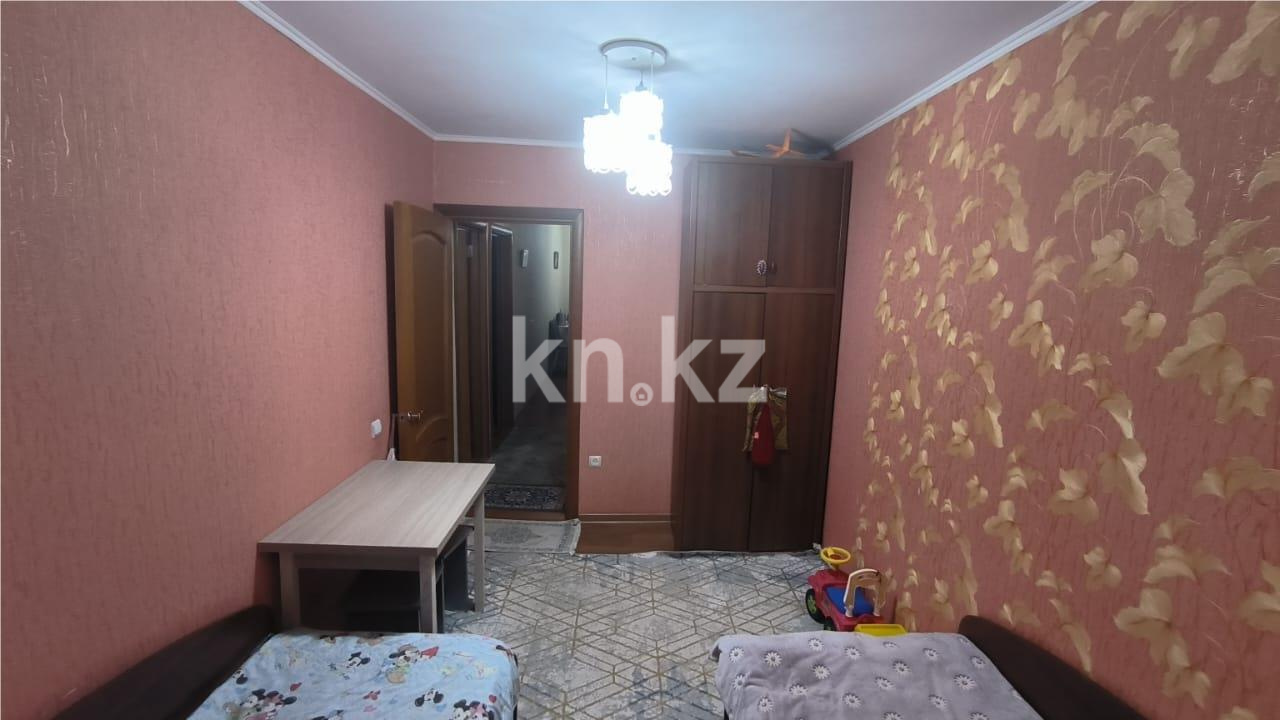 Продажа 3-комнатной квартиры, 63 м², ул. Язева в Караганде - фото 8
